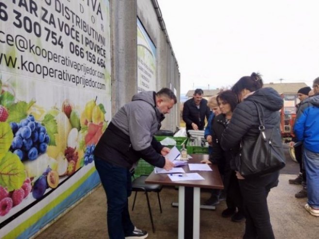 Omarska: Poljoprivrednicima podijeljeno 26 plastenika