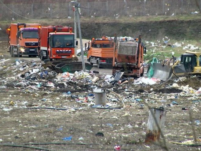 Deponija u Ramićima gorući problem; Prestanak rada dovodi do ekološke katastrofe (VIDEO)