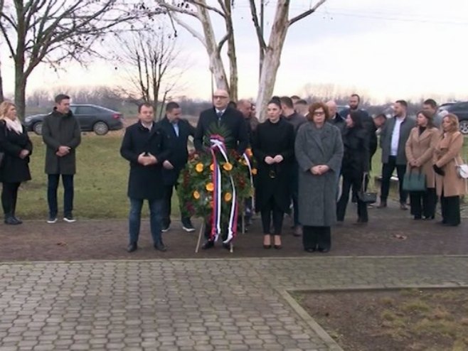 Srpska i Srbija odali poštu žrtvama Holokausta; Svi trebaju znati istinu o brutalnim likvidacijama (VIDEO)