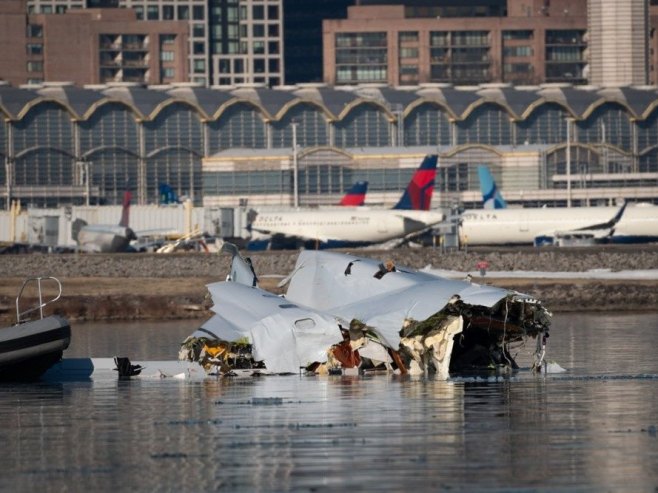 Vašington, nesreća (foto: EPA-EFE/PETTY OFFICER 1ST CLASS BRANDON GILES / US COAST GUARD HANDOUT) - 