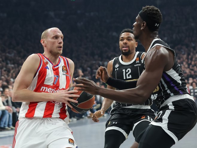 Zvezda kao gost savladala Partizan u Evroligi