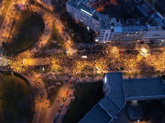 Završena blokada Varadinskog i Žeželjevog mosta, Most slobode ostaje blokiran