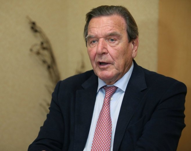 Gerhard Šreder (Foto:  EPA-EFE/YONHAP) - 