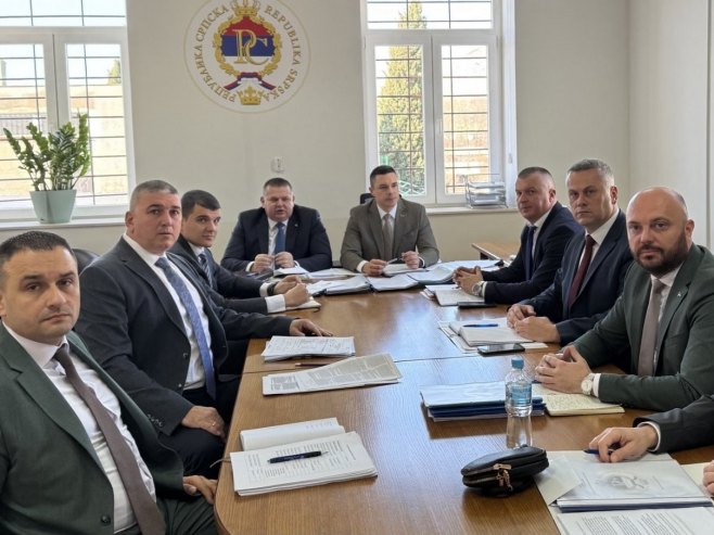 Bukejlović sa direktorima KPZ Bukejlović sa direktorima KPZ - Foto: Ustupljena fotografija
