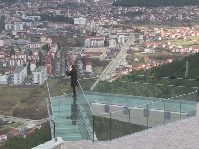 Novi turistički sadržaji u Trebinju; Uređenje rasvjete i pješačke staze na vidikovcu (VIDEO)