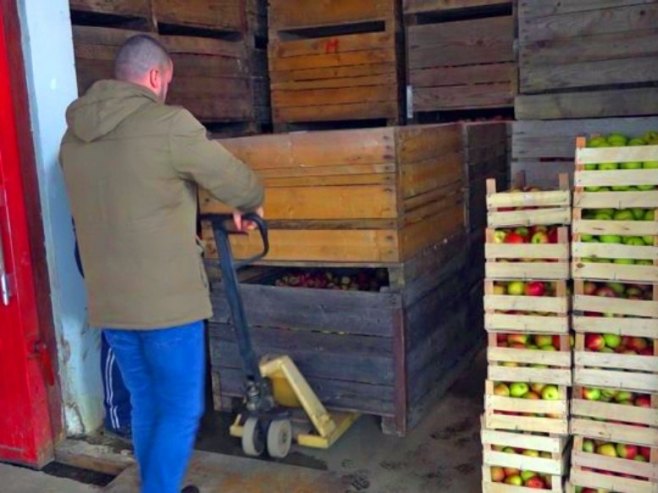 Poljoprivrednici traže dodatnih 0,5 KM subvencija po litru goriva