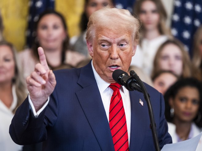 Donald Tramp (Foto: EPA-EFE/JIM LO SCALZO) Donald Tramp (Foto: EPA-EFE/JIM LO SCALZO) -