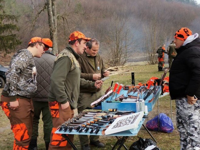 Hajka na vuka na Ozrenu završena bez lovačkog trofeja