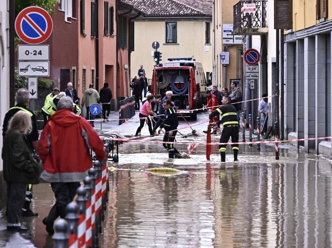 Poplave (Foto: EPA-EFE/MICHELE MARAVIGLIA/ilustracija) - 