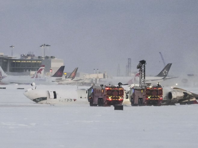 Avionska nesreća u Torontu (Foto: EPA-EFE/EDUARDO LIMA) - 