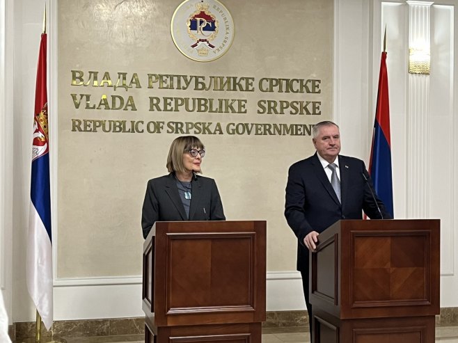 Radovan Višković i Maja Gojković - Foto: RTRS