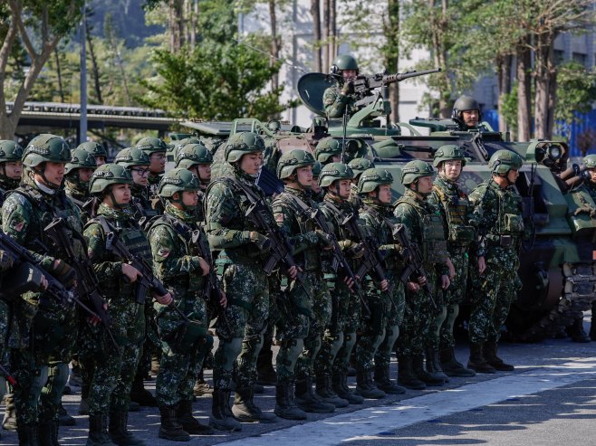 Vojska Kine (Foto: EPA-EFE/RITCHIE B. TONGO) - 