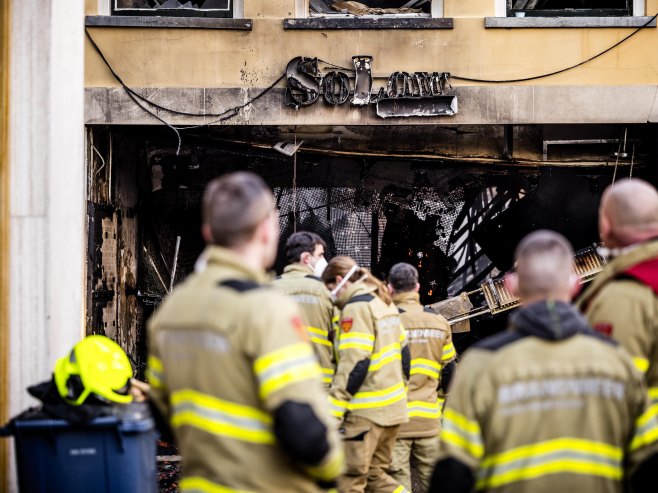 Požar u Arnhemu (Foto: EPA-EFE/ROB ENGELAAR) - 