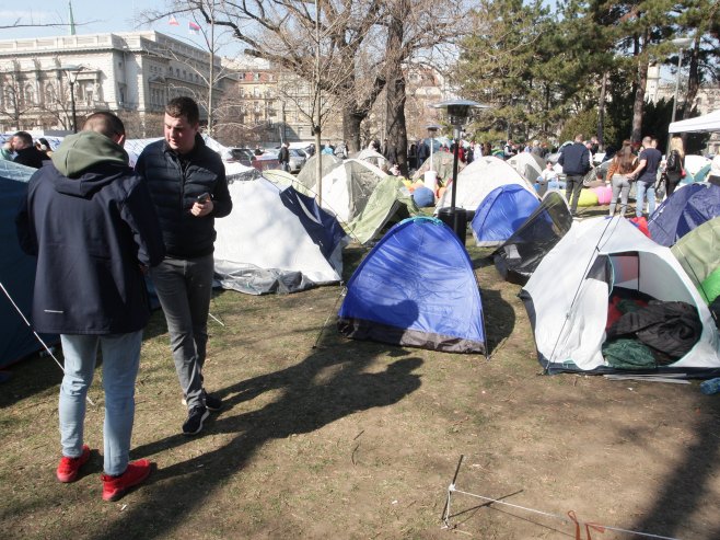 Studenti (Foto: TANJUG/ SAVA RADOVANOVIĆ) - 