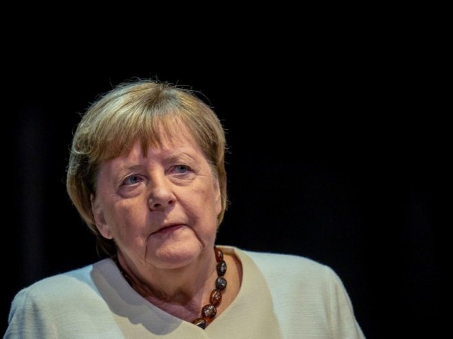 Merkel: Njemačka i Evropa biće "smrvljene" ako se ne budu držale zajedno