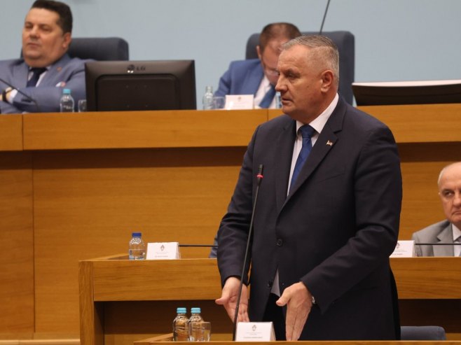 Višković: Geopolitičke prilike promijenjene i može se razgovarati o novom ustavu