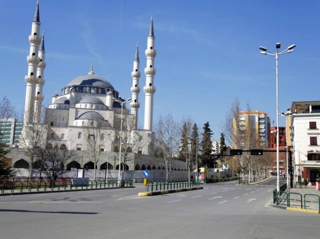 Tirana (Foto: EPA-EFE/Malton Dibra) - 