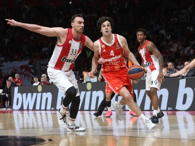 Utakmica, Olimpijakos - Crvena zvezda (foto: EPA-EFE/PETE ANDREOU) - 