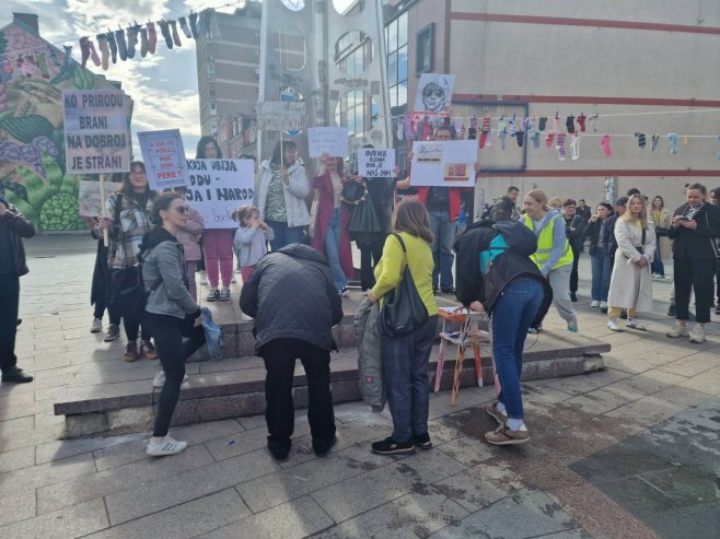 Protesti u Prijedoru - Foto: RTRS