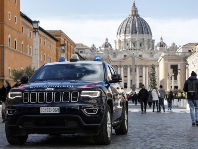 Italijanska policija (Foto: EPA-EFE/GIUSEPPE LAMI, ilustracija) - 