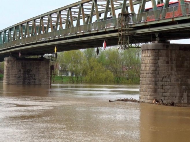 Rastu Sava i bujične rijeke