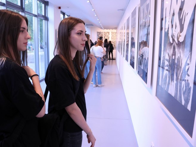 Otvorena izložba crteža i grafika "Crno crni" autora Miloša Vučena