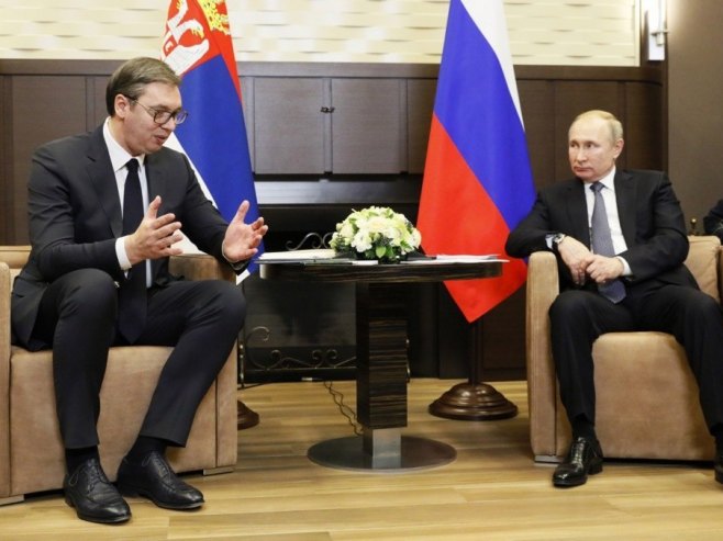 Vučić: Idem u Moskvu na Dan pobjede, obavezuje me riječ data Putinu