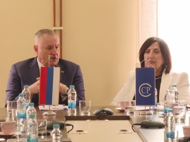 Prvi maj – Praznik rada; O položaju radnika u Srpskoj razgovarali predstavnici Saveza sindikata i Vlade