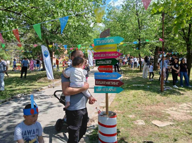 Bileća: Otvoren prvi Dječiji festival; Promoter Tijana Bošković (FOTO/VIDEO)