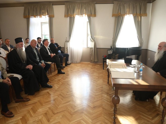 Mitropolit Јoanikije: Pristrasno pisanje istorije ne liječi traume naroda