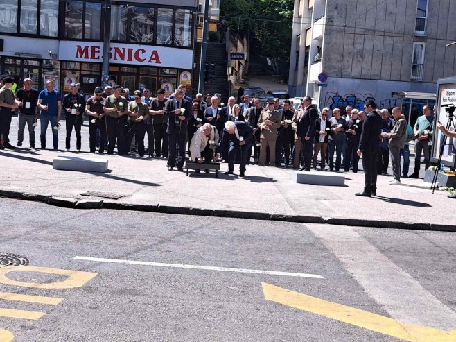 Obilježeno 33 godine od zločina nad vojnicima ЈNA u Dobrovoljačkoj; Tomić: Nema pomirenja dok se ne priznaju zločini nad Srbima (FOTO/VIDEO)