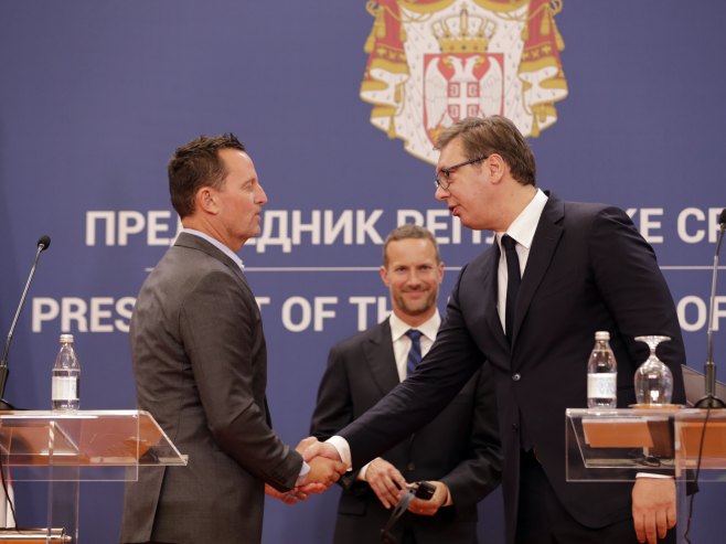 Oglasio se Grenel nakon što je Vučić prekinuo posjetu Americi iz zdravstvenih razloga: "Žao mi je"