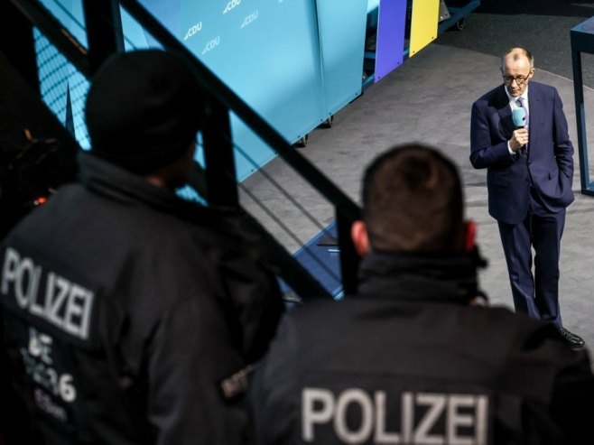 Policija Njemačke (foto: EPA-EFE/FILIP SINGER) Policija Njemačke (foto: EPA-EFE/FILIP SINGER) -