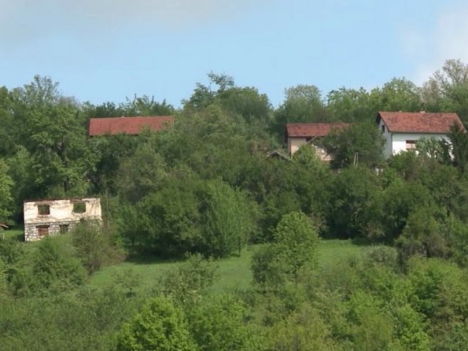Od nekad jednog od najvećih podrinjskih sela - Kravica kod Bratunca spala na nekoliko zaselaka (VIDEO)
