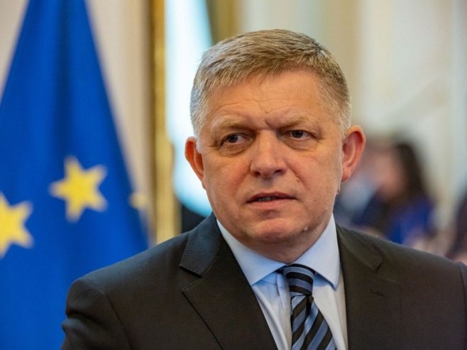 Slovačka: Podneseni potpisi za referendum o ukidanju sankcija Rusiji
