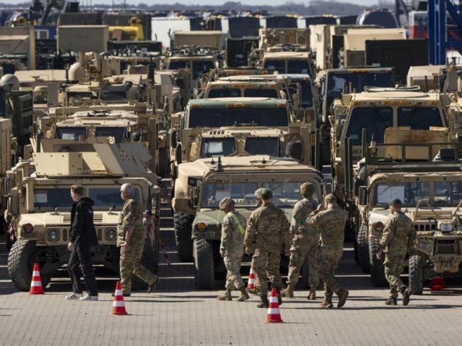 Vrhovni sud odobrio Trampovu zabranu transrodnim osobama da služe u vojsci