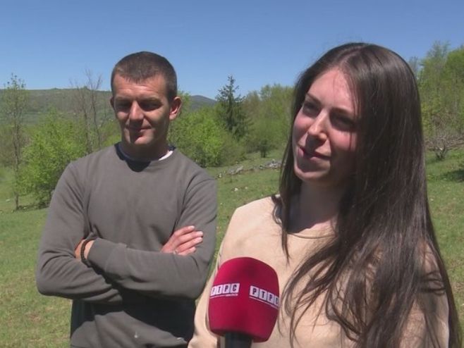 Mladi bračni par Rajin Mladi bračni par Rajin - Foto: RTRS