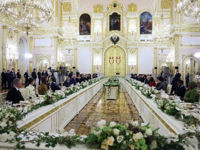 Putin na svečanoj večeri: Proslava 80. godišnjice Pobjede okupila je u Moskvi lidere raznih suverenih država