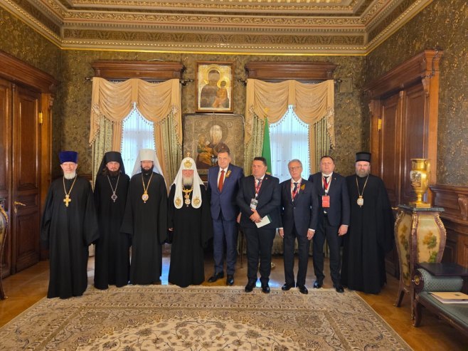 Predsjednik Srpske sa patrijarhom Kirilom: Čuti riječi podrške za srpski narod - to je blagoslov koji se ne zaboravlja (FOTO)