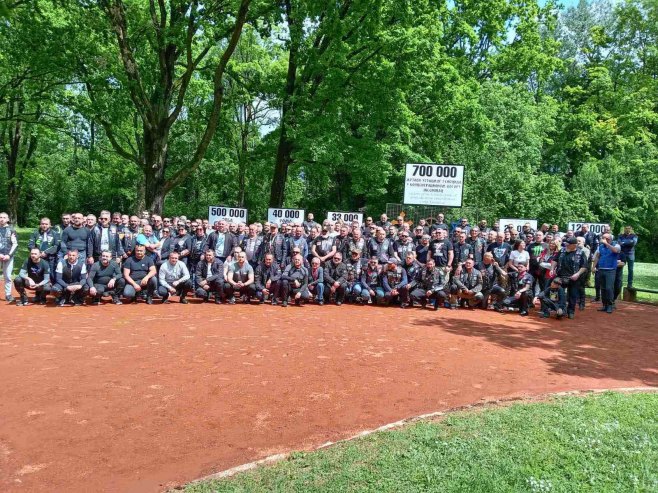 Bajkeri - poklonička vožnja do Spomen-područja "Donja Gradina" Bajkeri - poklonička vožnja do Spomen-područja "Donja Gradina" - Foto: SRNA