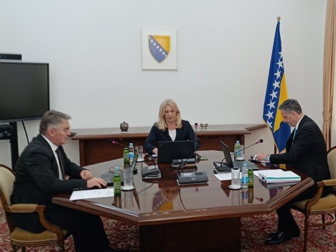 Vanredna sjednica Predsjedništva BiH o budžetu