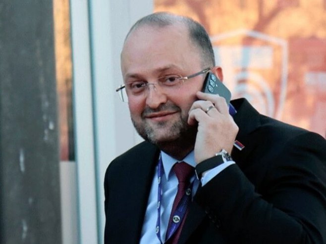 Dragičević: Kada neko ko je, po njima, nevažan postane jedina tema, onda je problem u njima, a ne u onome koga nazivaju nevažnim