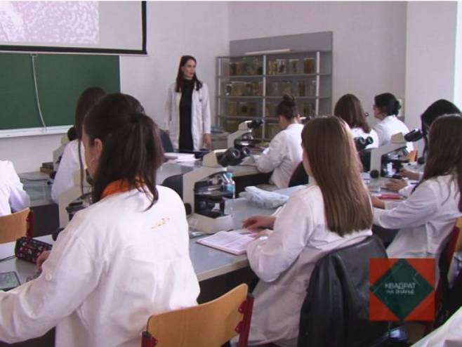 Nastava iz histologije i embriologije Nastava iz histologije i embriologije - Foto: RTRS