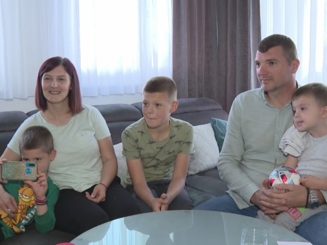 Međunarodni je dan porodice - očuvati osnovni stub društva sve veći izazov (VIDEO)