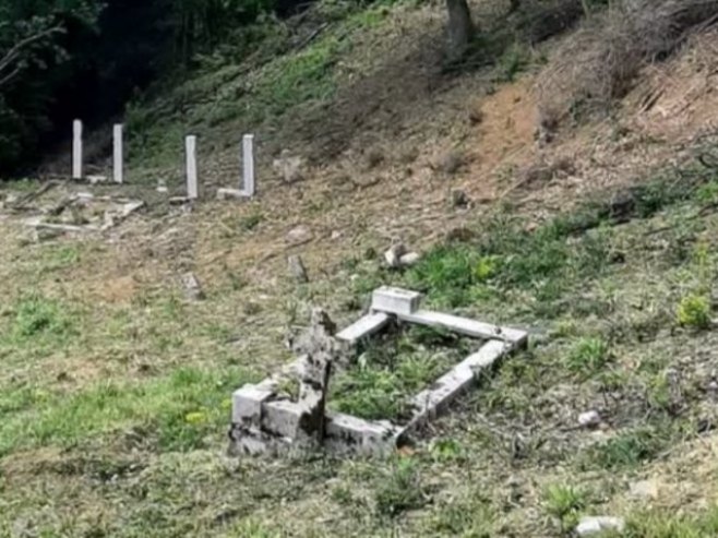 Srpsko pravoslavno groblje u selu Danci (foto: Odbor za zaštitu prava Srba) Srpsko pravoslavno groblje u selu Danci (foto: Odbor za zaštitu prava Srba) -