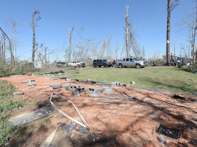 Tornado odnio 21 život u Americi (VIDEO)