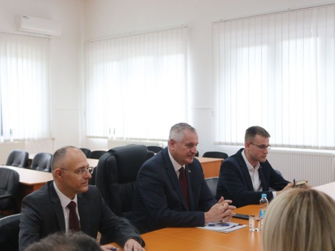 Višković: U planu brojni projekti u Rogatici (FOTO)
