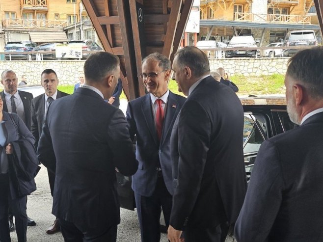 Milorad Dodik i Đuro Macut Milorad Dodik i Đuro Macut - Foto: RTRS