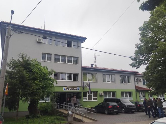 Uhapšeno 17 policajaca u Sanskom Mostu; Hapšenja i u Prijedoru (VIDEO)