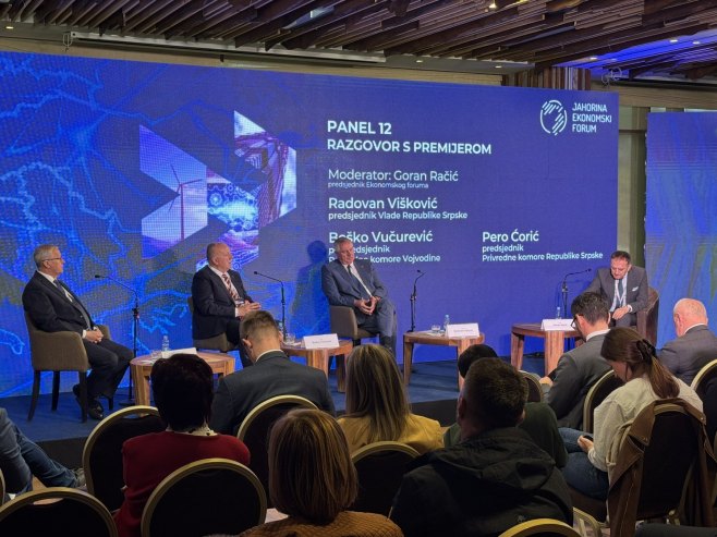 Višković: Mjerama Vlade sačuvana radna mjesta, otvorena nova i povećane plate
